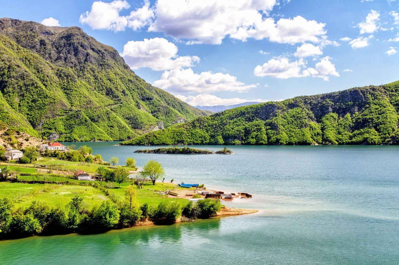 Heldenafbeelding voor Albanië